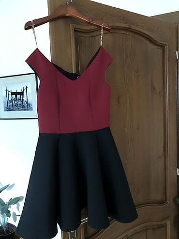 коктейльное платье: Коктейльное платье с расклёшённой юбкой, размер 36 - Силуэт — 1