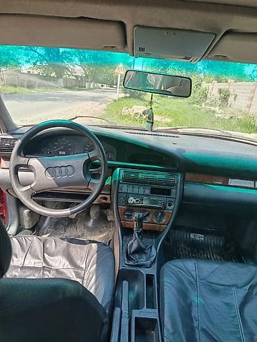 ижара авто: Audi 100: 1992 г., 2.3 л, Кол менен иштөөчү, Бензин, Седан — 3