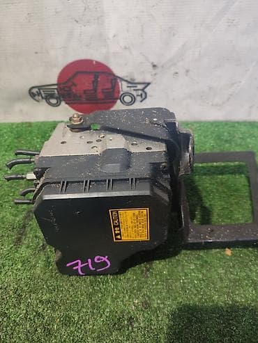 mini vci: Блок abs TOYOTA HARRIER MCU30 1MZ-FE 2003 (б/у) — 1