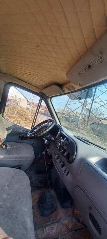 доставка бензина ред петролеум бишкек: Легкий грузовик, Ford, Стандарт, 3 т, Б/у — 5