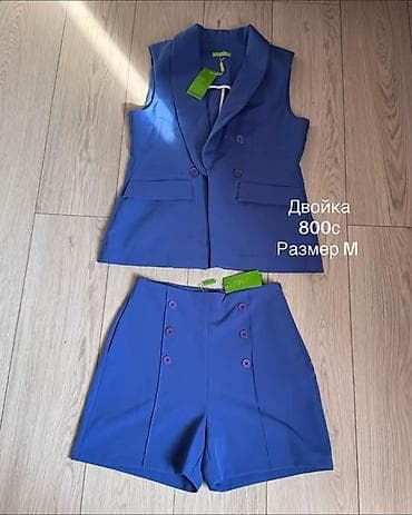 классические шорты: Двойка: жилет без рукавов + шорты Цена: 450с Размер: M Описание: - — 1