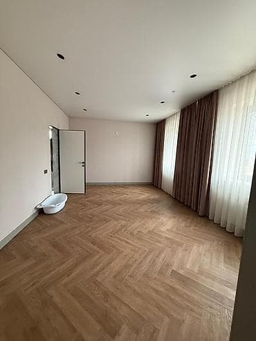 mega hous: 300 м², 4 комнаты, Бронированные двери, Видеонаблюдение, Амбарная — 7