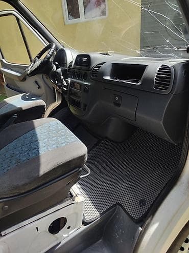 гольф 2 салон: Кабина Mercedes-Benz Б/у, Оригинал — 3