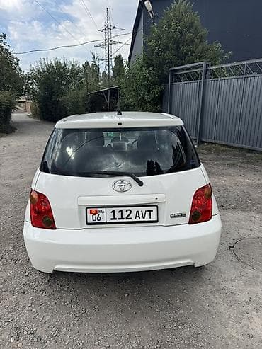 fort pikap: Toyota Ist: 2003 г., 1.3 л, Автомат, Бензин, Хэтчбэк — 5