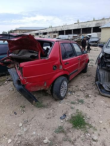 sprinter 2 2: Volkswagen Jetta II (седан), красный цвет, на номерах 630 Автомобиль — 5