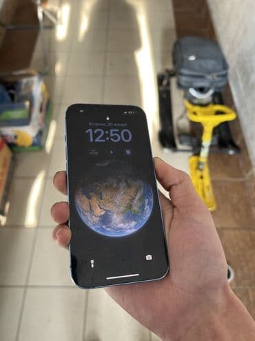 режи: IPhone 13, Б/у, 128 ГБ, Синий, Чехол, 76 % — 2