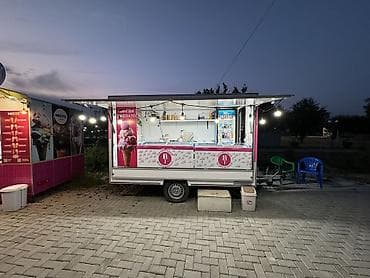 блинный киоск: Фудтрак «Пингви Джелато» — киоск для продажи мороженого и напитков. и — 1