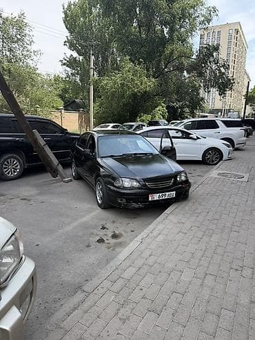 bbs 15: Toyota Avensis: 1999 г., Механика, Бензин, Седан — 1