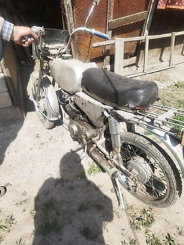 мотороллер ссср: Мопед советского образца с двухтактным двигателем V-50 (на крышке — 1