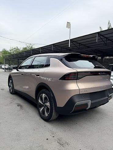 li l7 max: Changan Qiyuan Q05: 2026 г., Электромобиль — 6