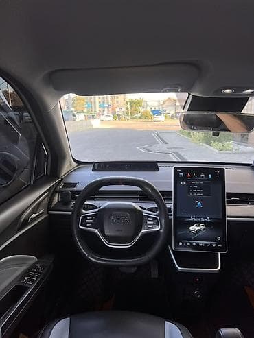 х2 00: BYD E2: 2022 г., Автомат, Электромобиль, Хэтчбэк — 4