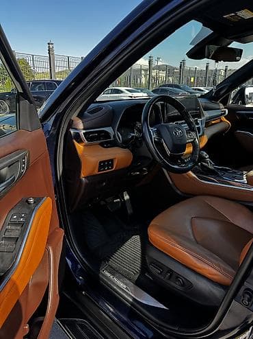 Toyota Highlander: 2021 г., 2.5 л, Автомат, Гибрид, Внедорожник — 9