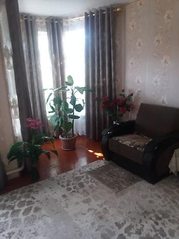 поролон: Продаётся дом с благоустроенным двором и уютным интерьером. - Участок — 4