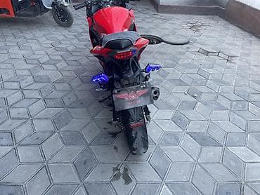 кубовый: Спортбайк Kawasaki, 260 куб. см, Бензин, Взрослый, Б/у — 1