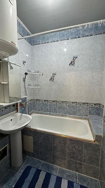 Квартиры: 3 комнаты, 64 м², 105 серия, 4 этаж, Старый ремонт — 5