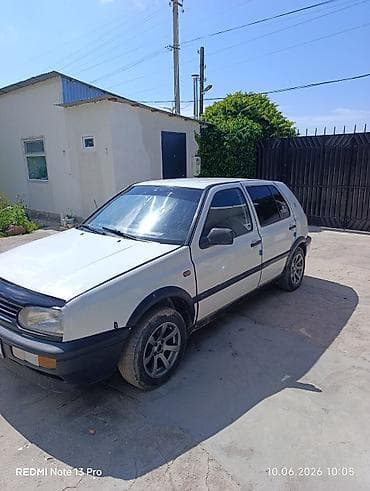 80 б3: Volkswagen Golf: 1994 г., 1.8 л, Кол менен иштөөчү, Бензин, Хетчбек — 2