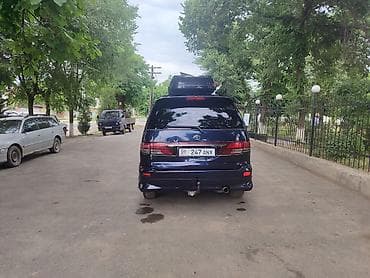 Toyota Estima: 2001 г., 3 л, Автомат, Газ, Минивэн