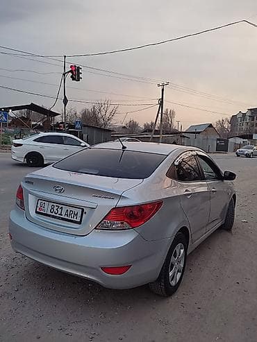 hyundai solaris 2013: Hyundai Solaris: 2012 г., 1.4 л, Автомат, Бензин, Седан — 2