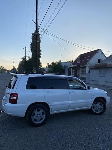 Toyota Kluger: 2001 г., 2.4 л — 7