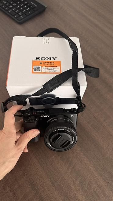sony fe: Sony ZV-E10 с кит-объективом E PZ 16–50mm f/3.5–5.6 OSS II Компактная — 7