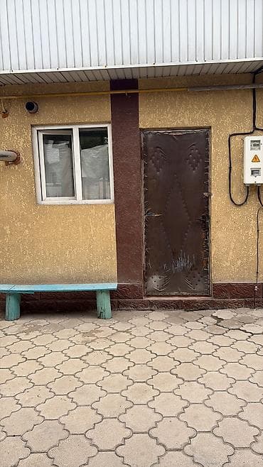 1 bedroom: Сдается 1комната с прихожкой Горячая холодная вода свет газ есть — 2