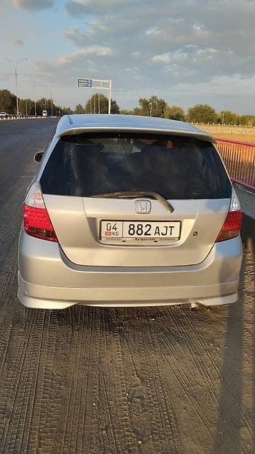 fit 2004: Honda Fit: 2002 г., 1.3 л, Автомат, Бензин, Хэтчбэк — 2