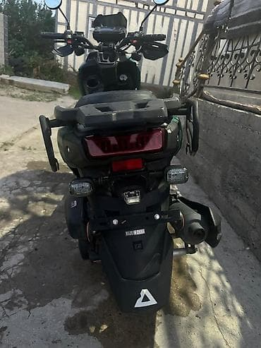лед прожектор: Скутер Benelli (брендовая маркировка Bennali на боковинах) — 3