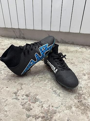 Продаю футбольные бутсы Air Zoom размер 34 at lalafo.kg Продаю футбольные бутсы Air Zoom размер 34