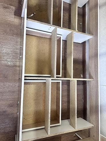 кровать детская двухъярусная: Срочно. Двухъярусная детская кровать. Размеры высота 1.60, длина — 8