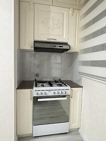 Квартиры: Планировка и отделка Мебель и оснащение - Диван, подушки, ковры. - — 6