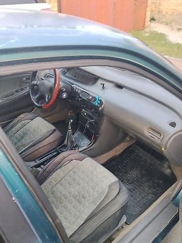 Mazda 626: 1993 г., 1.8 л, Механика, Бензин, Седан — 4