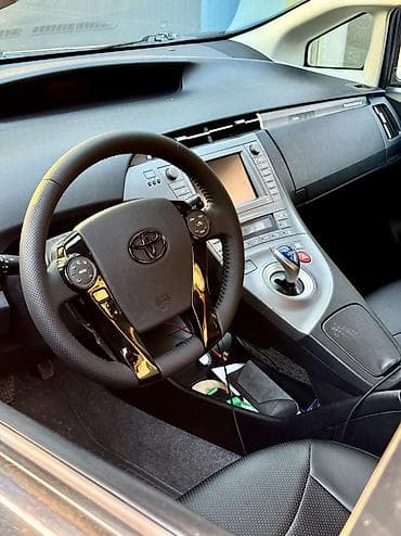 eva polik: Toyota Prius: 2012 г., 1.8 л, Вариатор, Бензин, Лифтбек — 3