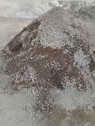 нужные вещи: Глина карьерный (суглинистый), навал. Описание: - Натуральный песок — 3