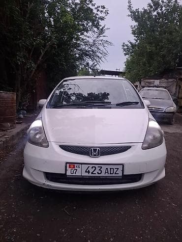 Honda Fit: 2003 г., 1.3 л, Автомат, Бензин, Хэтчбэк