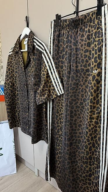 Личные вещи: Adidas оригинал 💯 %👌Костюм в леопардовом принте (рубашка + широкие — 4