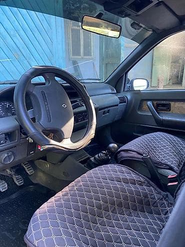 renault megane: Renault Clio: 1995 г., 1.4 л, Механика, Бензин, Хэтчбэк — 3