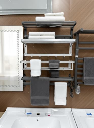 ковры для ванн: Вешалки для ванной — 1