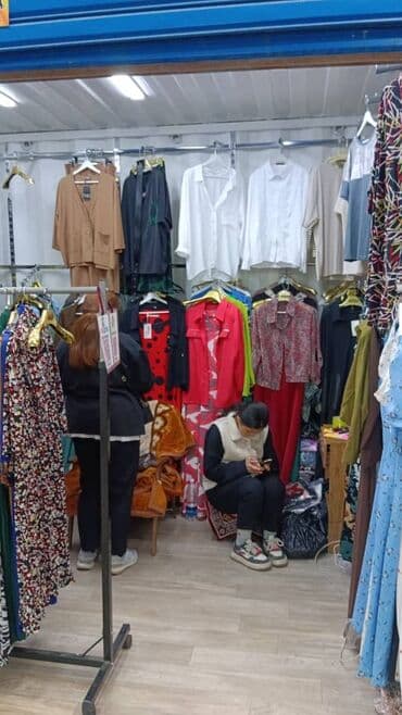 контейнерный дом: Продаю Торговый контейнер, Дордой рынок, 20 тонн — 3