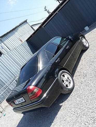 lexus es 2013: Mercedes-Benz C-Class: 1994 г., 2 л, Механика, Бензин, Седан — 4