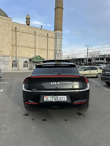 электро картинг: Kia EV6: 2022 г., Электромобиль, Кроссовер — 3