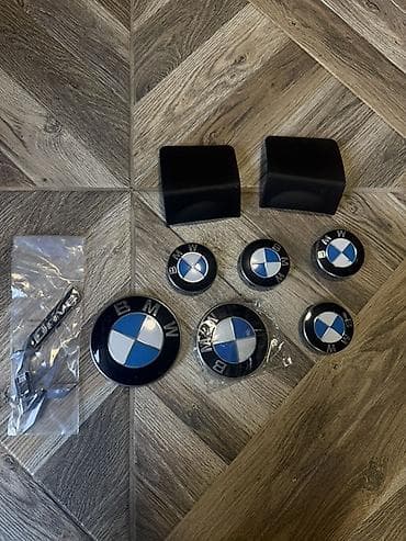 Аксессуары и тюнинг: Комплект аксессуаров и документации для BMW Состав набора: - — 2