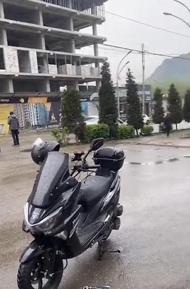 скутеи: Макси-скутер 150 куб. см, Бензин, Б/у — 1