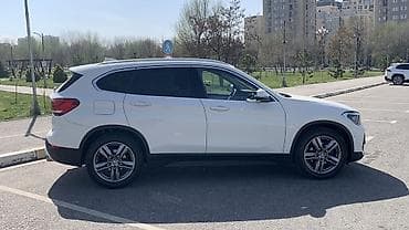 mini cuper: BMW X1: 2020 г., 2 л, Автомат, Дизель, Кроссовер — 4