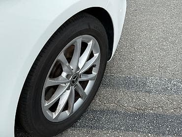 Mercedes-Benz A-Class: 2021 г., Бензин, Седан — 3