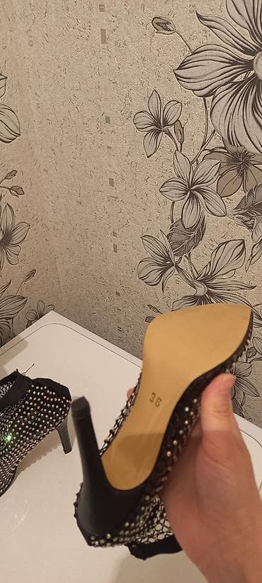 свадебные ботильоны: Ботильоны-сетки на высоком тонком каблуке со стразами. новые. - — 3