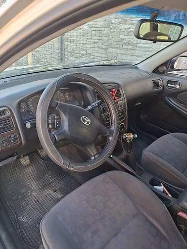 Транспорт: Toyota Avensis: 2001 г., 1.8 л, Механика, Газ, Универсал — 6