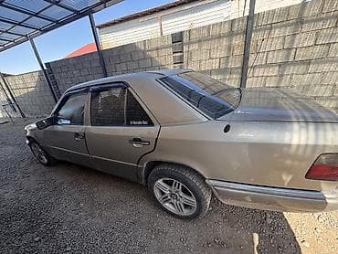 outback br: Mercedes-Benz W124: 1992 г., 2.2 л, Автомат, Бензин, Седан — 3