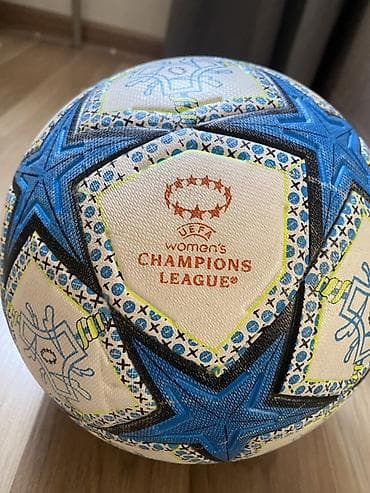 теннисный столы: Футбольный мяч UEFA Women’s Champions League - Официальная символика — 1