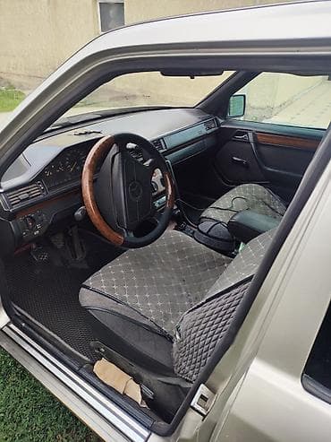 Mercedes-Benz W124: 1994 г., 2.2 л, Бензин, Седан — 3