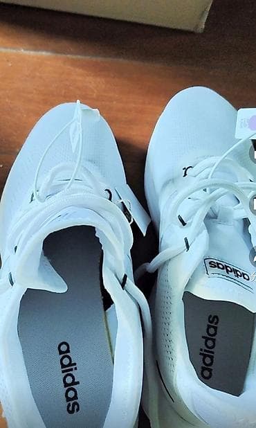 nike react: Мужские кроссовки, 42, Adidas, Новый, цвет - Белый — 1